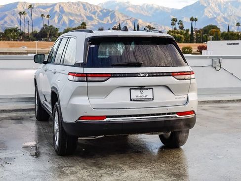 New 2025 Jeep Grand Cherokee Laredo X image 7