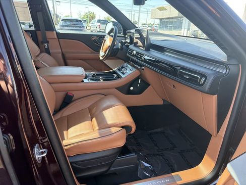 Certified 2023 Lincoln Aviator Black Label w/ Dynamic Handling Package AWD/4WD image 14