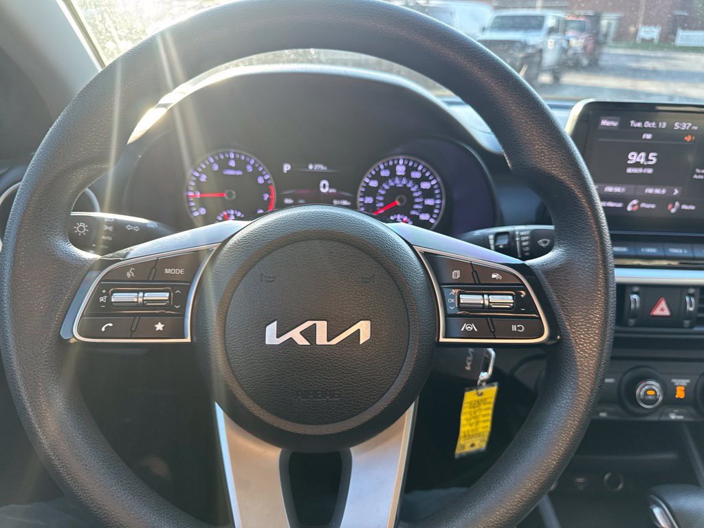 Used 2023 Kia Forte LXS FWD image 18