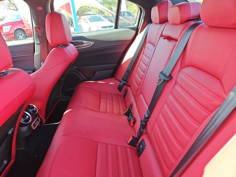 New 2025 Alfa Romeo Giulia w/ Veloce Package Rwd image 10