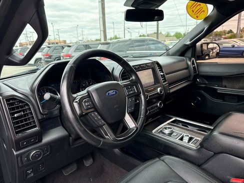 Used 2020 Ford Expedition Max Limited RWD image 11