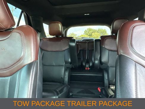 Used 2020 Ford Explorer Platinum w/ Premium Technology Package AWD/4WD image 12