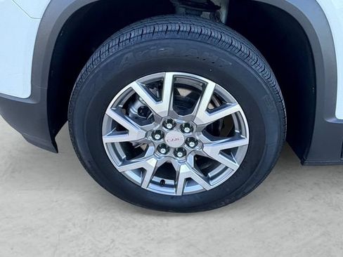 Used 2021 GMC Acadia SLT w/ Technology Package FWD image 23