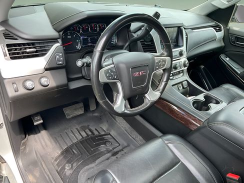 Used 2019 GMC Yukon SLT AWD/4WD image 18