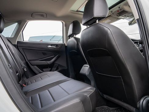 Used 2023 Volkswagen Jetta SE FWD image 22