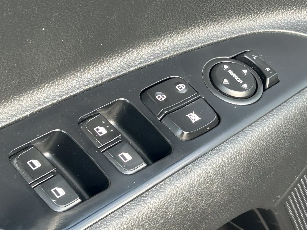 Used 2023 Kia Rio S FWD image 23
