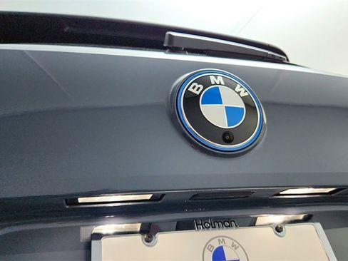 Used 2025 BMW iX xDrive50 w/ Premium Package image 22