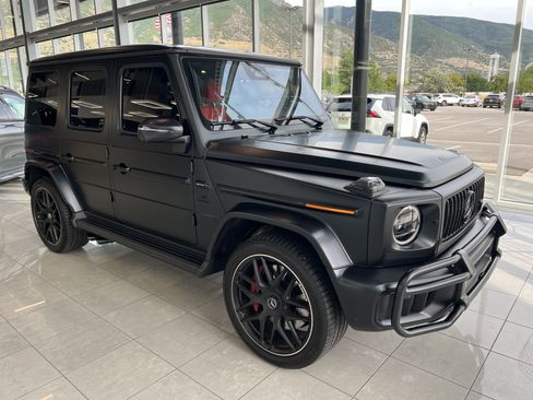 Used 2025 Mercedes-Benz G 63 AMG 4MATIC image 2