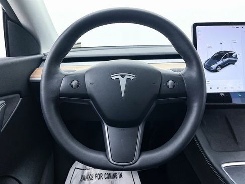 Used 2021 Tesla Model Y Long Range image 28