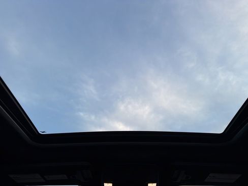 Used 2025 Subaru Forester Premium w/ Convenience Package #2 image 23