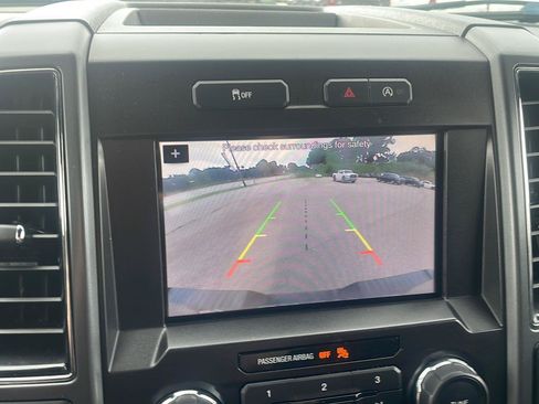 Used 2018 Ford F150 XLT w/ Equipment Group 302A Luxury AWD/4WD image 11