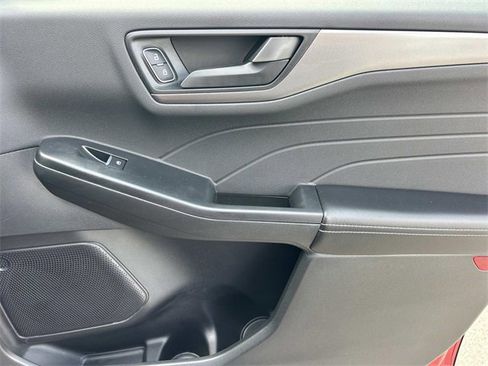 Used 2023 Ford Escape Active image 26