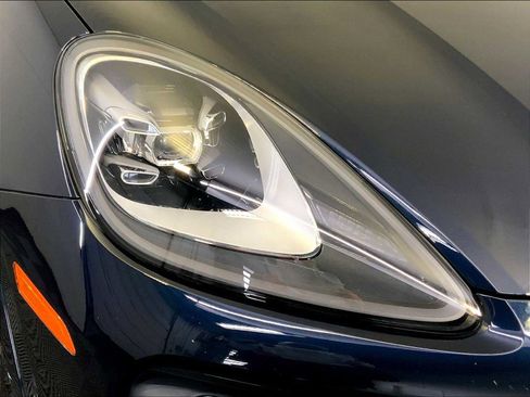 Certified 2023 Porsche Cayenne image 12