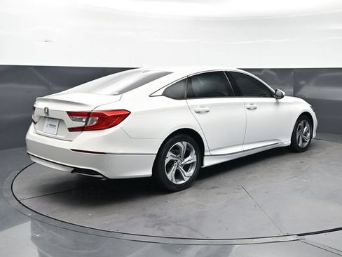 Used 2020 Honda Accord EX image 6