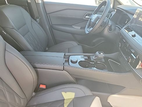 New 2026 Nissan Rogue Platinum w/ Platinum Premium Package image 44