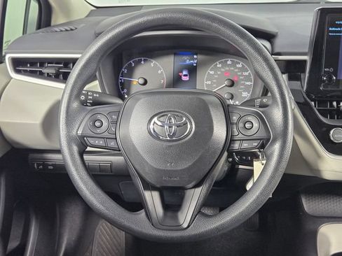 Used 2025 Toyota Corolla LE FWD image 18