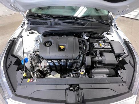 Used 2024 Kia Forte LXS image 28