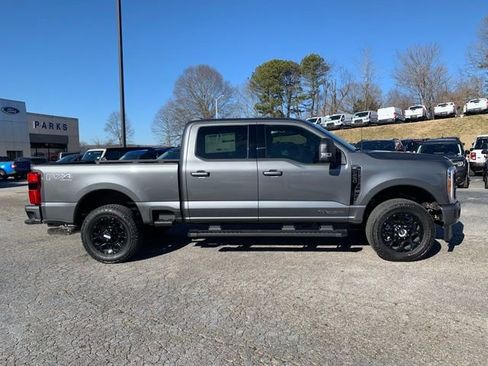 New 2026 Ford F250 XLT w/ XLT Premium Package AWD/4WD image 5
