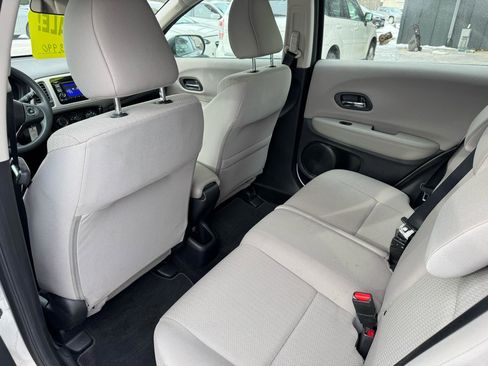 Used 2016 Honda HR-V LX image 11