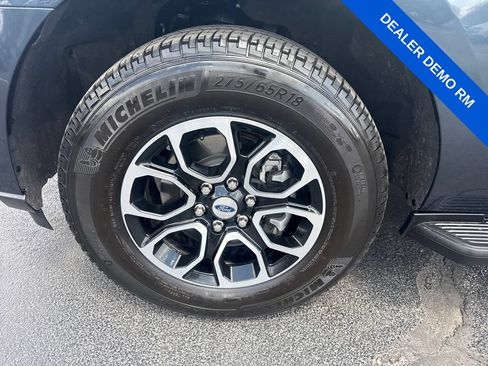 Used 2023 Ford Expedition XLT AWD/4WD image 19