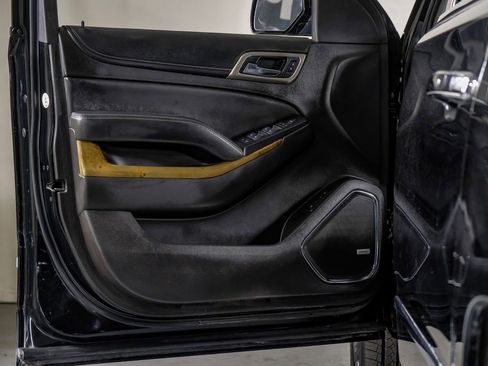 Used 2017 GMC Yukon XL Denali w/ Open Road Package image 36