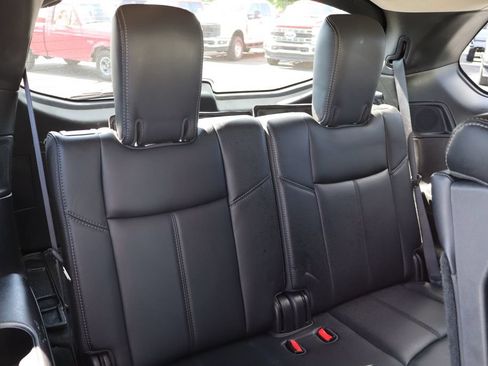 Used 2019 Nissan Pathfinder SL w/ SL Premium Package AWD/4WD image 35