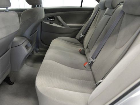 Used 2007 Toyota Camry LE image 27