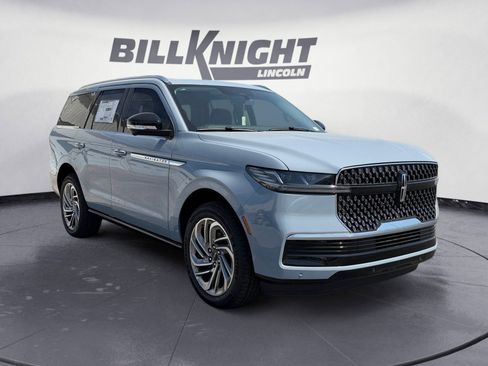 New 2026 Lincoln Navigator Reserve AWD/4WD image 7