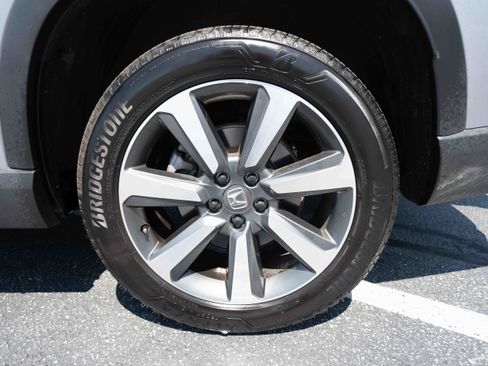Used 2025 Honda Pilot Elite image 30