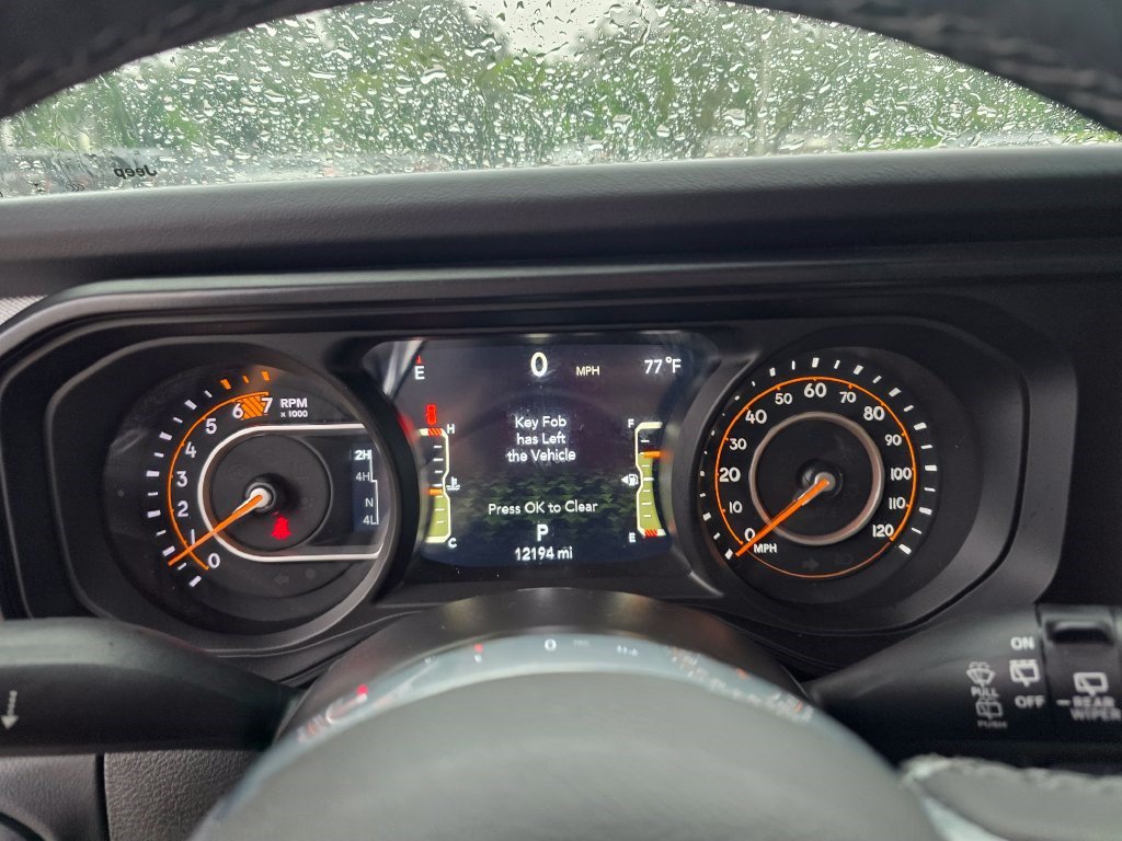 Used 2026 Jeep Wrangler Unlimited Sahara AWD/4WD image 18
