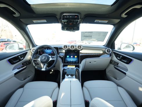 New 2026 Mercedes-Benz GLC 300 4MATIC image 19