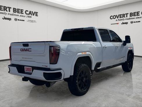 Used 2024 GMC Sierra 2500 AT4 w/ AT4 Premium Plus Package image 9
