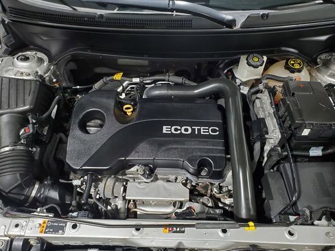 Used 2020 Chevrolet Equinox LS w/ LS Convenience Package image 42