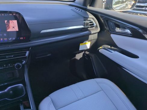 New 2026 Chevrolet Traverse High Country FWD image 17