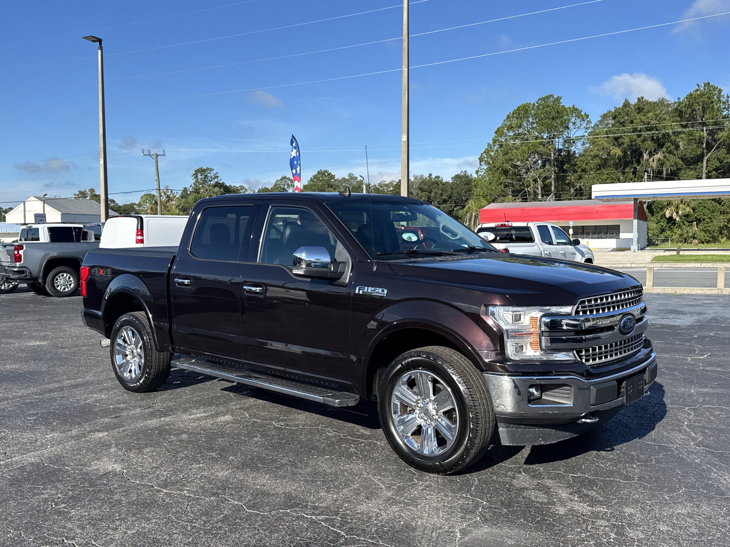 Used 2019 Ford F150 Lariat w/ Equipment Group 502A Luxury AWD/4WD image 2