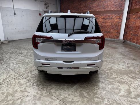 Used 2023 GMC Acadia Denali w/ Denali Technology Package image 4