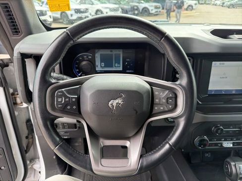 Used 2023 Ford Bronco Big Bend w/ Sasquatch Package AWD/4WD image 16
