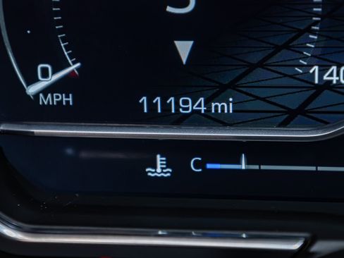 Used 2025 GMC Sierra 2500 AT4 image 17