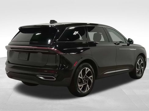 Certified 2024 Lincoln Nautilus Premier AWD/4WD image 3