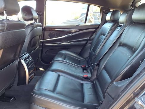 Used 2017 BMW 535i Gran Turismo RWD image 22