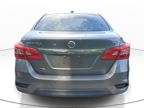 Used 2017 Nissan Sentra SV w/ Style Package FWD image 9