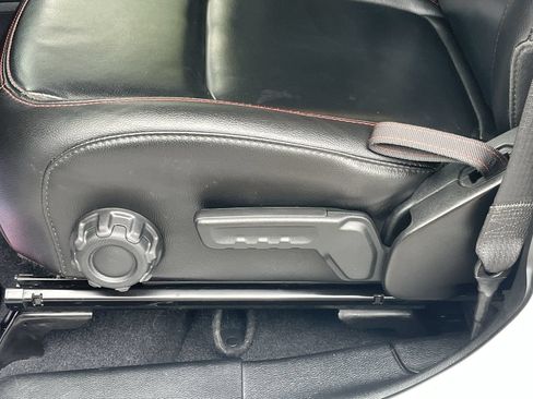Used 2019 Jeep Wrangler Unlimited Rubicon AWD/4WD image 28