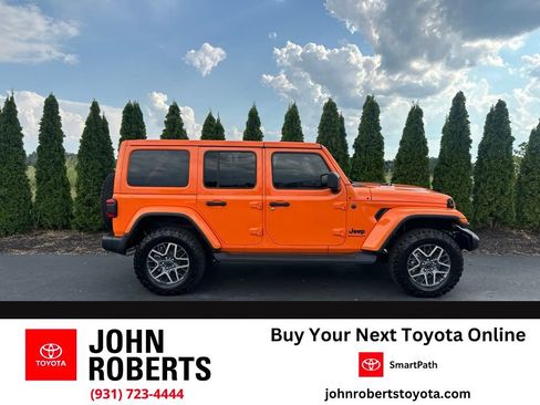 Used 2025 Jeep Wrangler Unlimited Sahara w/ Safety Group AWD/4WD image 1