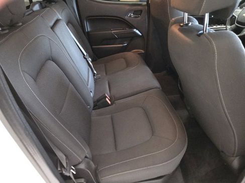 Used 2019 Chevrolet Colorado LT w/ LT Convenience Package image 8