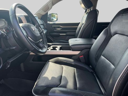 Used 2019 RAM 1500 Laramie AWD/4WD image 13