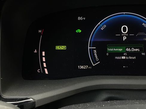Used 2026 Toyota Camry LE FWD image 40