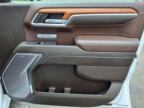 Used 2023 GMC Sierra 1500 Denali w/ Denali Reserve Package image 14