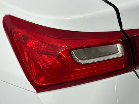 Used 2018 Chevrolet Malibu LS image 35