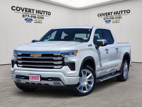 Used 2024 Chevrolet Silverado 1500 High Country w/ Technology Package AWD/4WD image 1