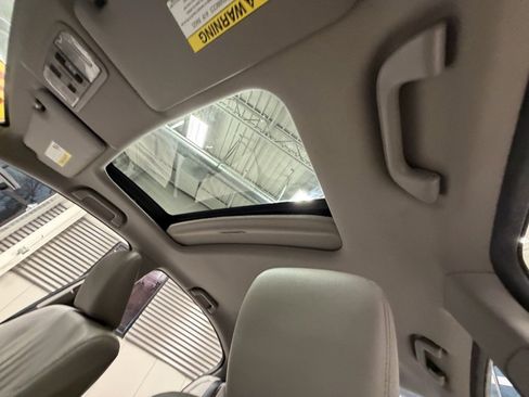 Used 2014 Honda Civic EX-L image 9